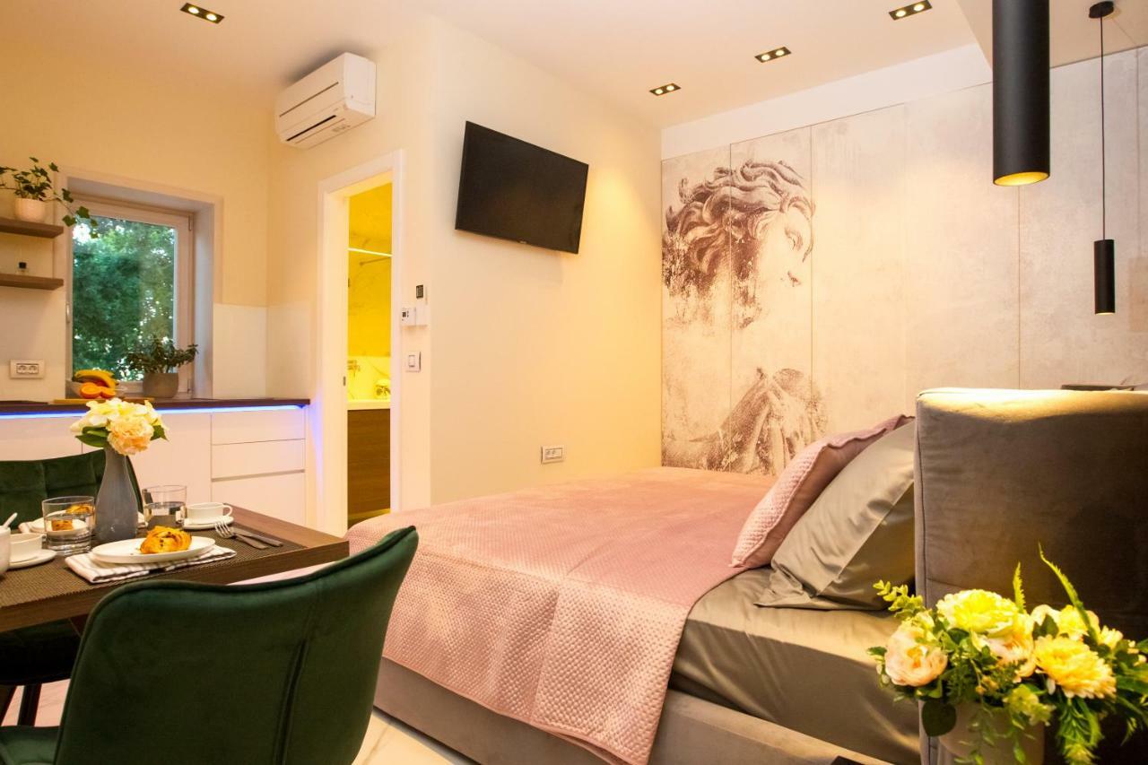 Apartmani Paklenica Noa スタリグラード エクステリア 写真