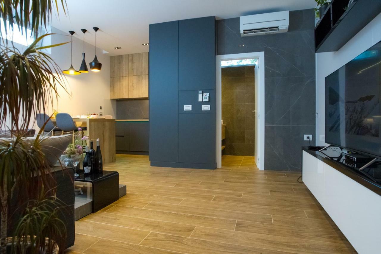 Apartmani Paklenica Noa スタリグラード エクステリア 写真