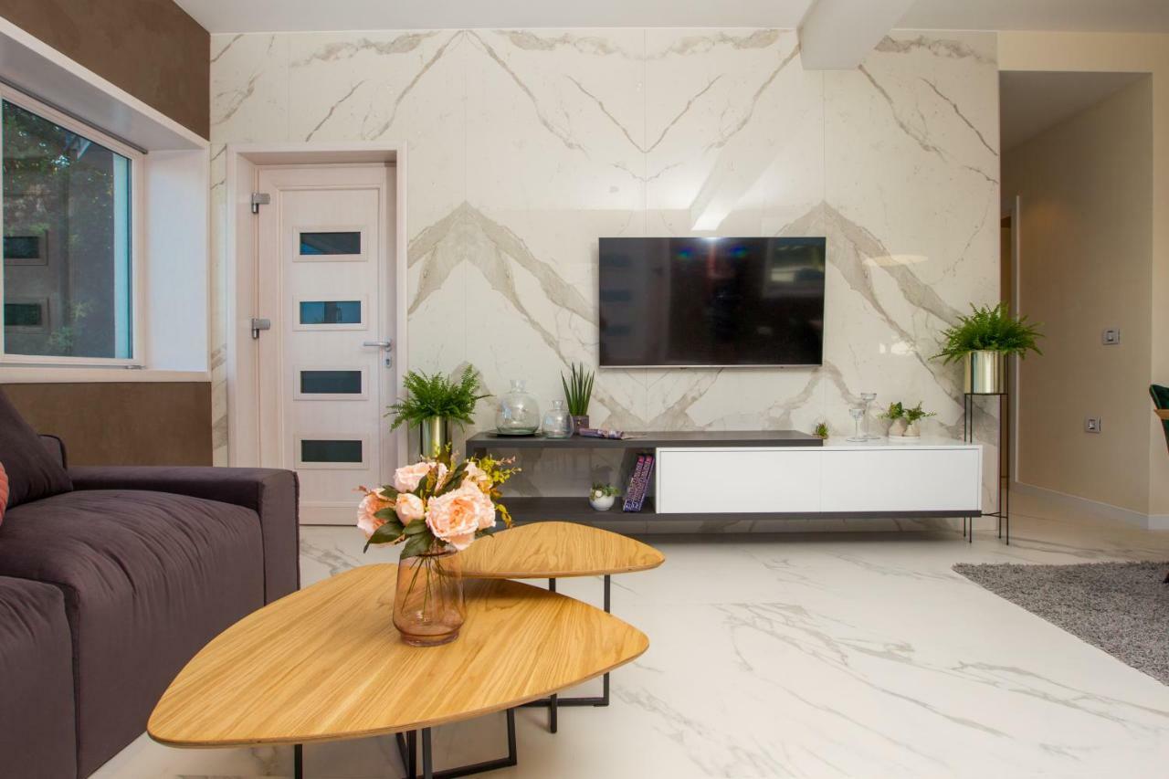 Apartmani Paklenica Noa スタリグラード エクステリア 写真