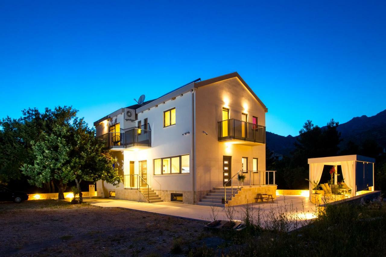 Apartmani Paklenica Noa スタリグラード エクステリア 写真
