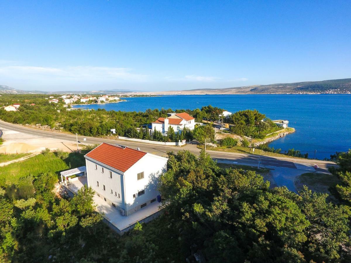 Apartmani Paklenica Noa スタリグラード エクステリア 写真