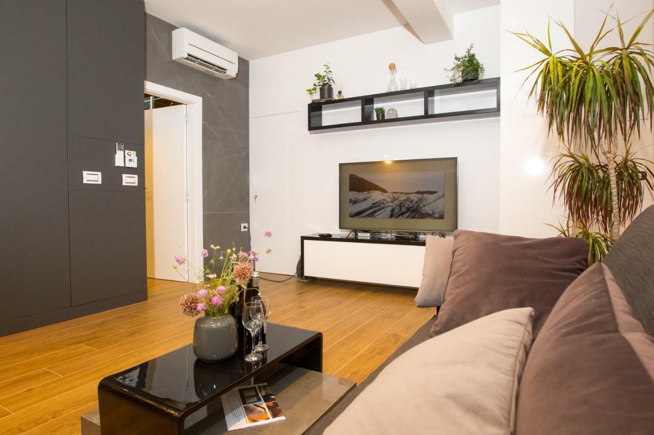Apartmani Paklenica Noa スタリグラード エクステリア 写真